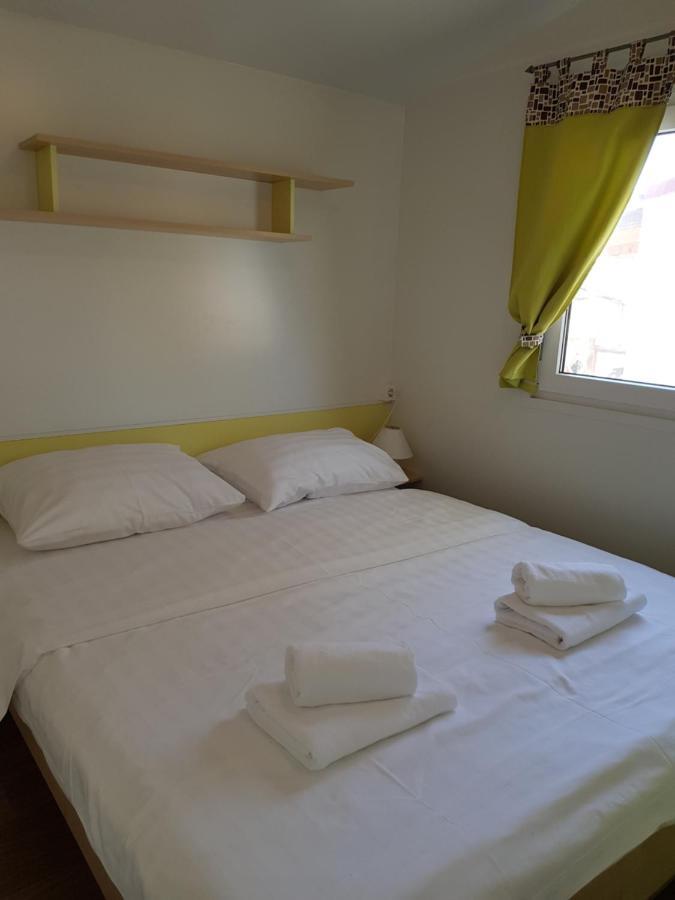 פורץ Naturist Mobile Homes Eden In Fkk Ulika מראה חיצוני תמונה