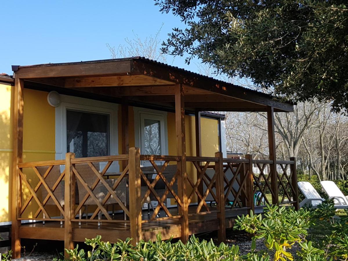 פורץ Naturist Mobile Homes Eden In Fkk Ulika מראה חיצוני תמונה