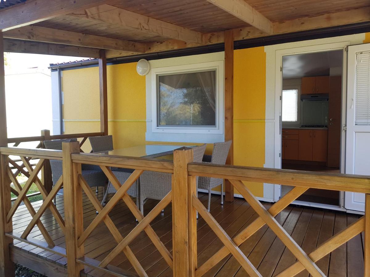 פורץ Naturist Mobile Homes Eden In Fkk Ulika מראה חיצוני תמונה
