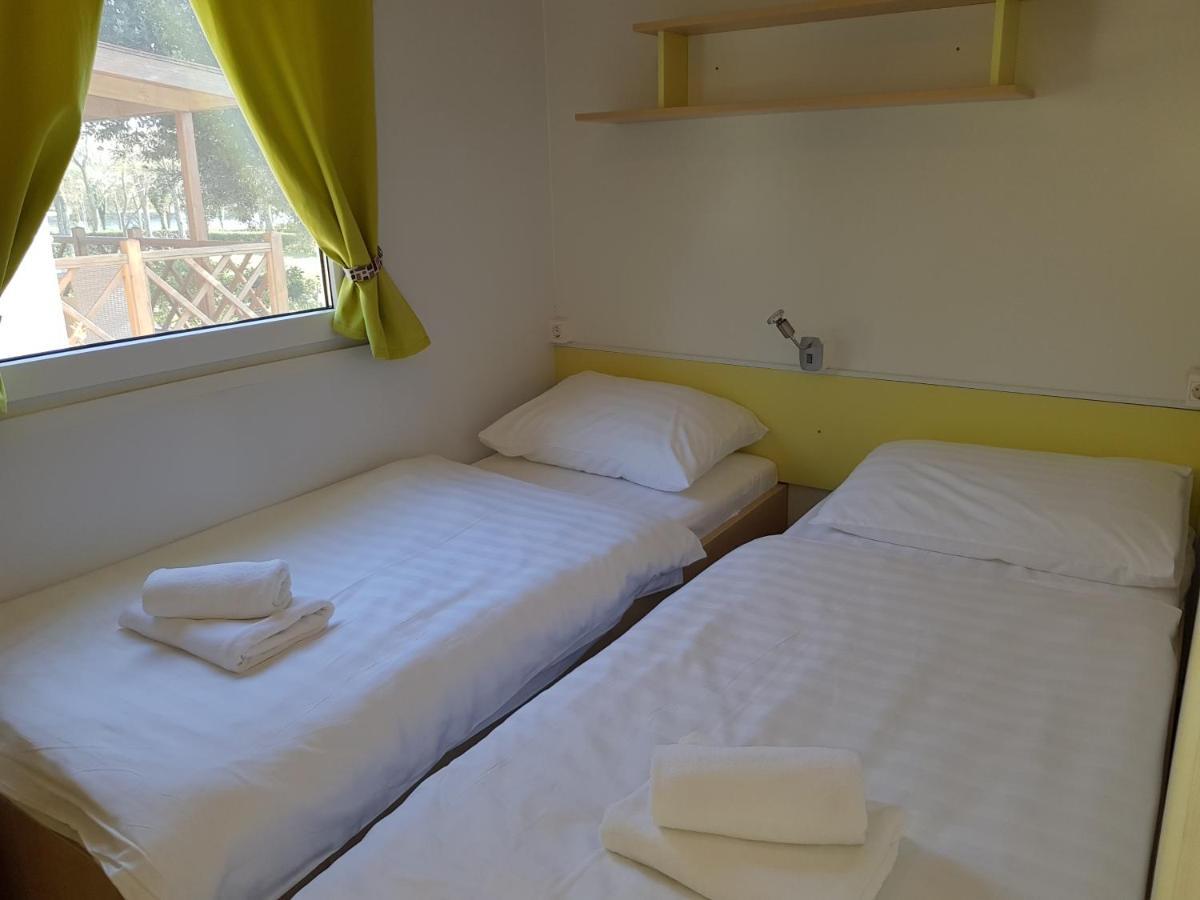 פורץ Naturist Mobile Homes Eden In Fkk Ulika מראה חיצוני תמונה