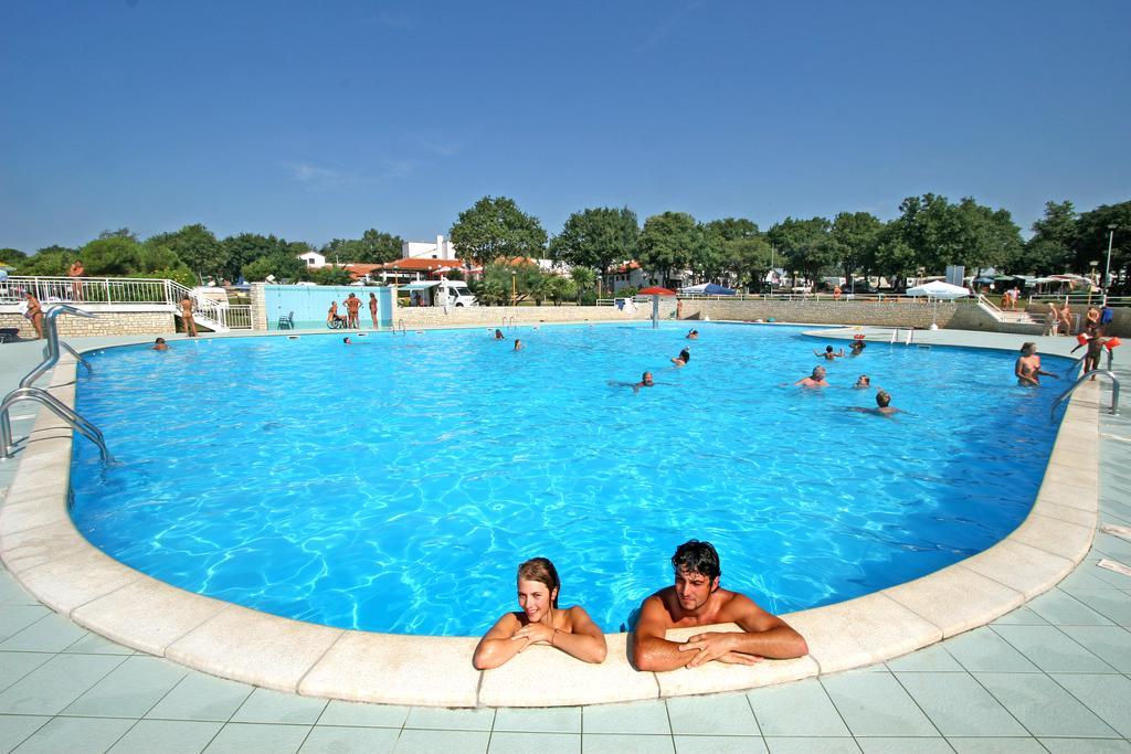 פורץ Naturist Mobile Homes Eden In Fkk Ulika מראה חיצוני תמונה